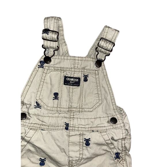 OshKosh B'gosh Baby Overalls Skull Print‎ Cotton Shortalls - Picture 2 of 8